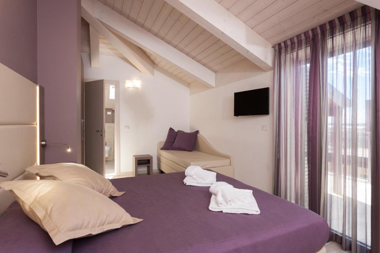 רימיני Hotel Gioia מראה חיצוני תמונה