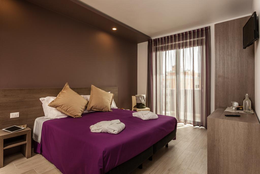 רימיני Hotel Gioia מראה חיצוני תמונה
