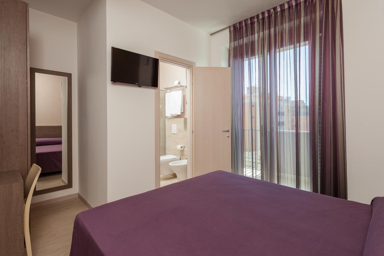 רימיני Hotel Gioia מראה חיצוני תמונה