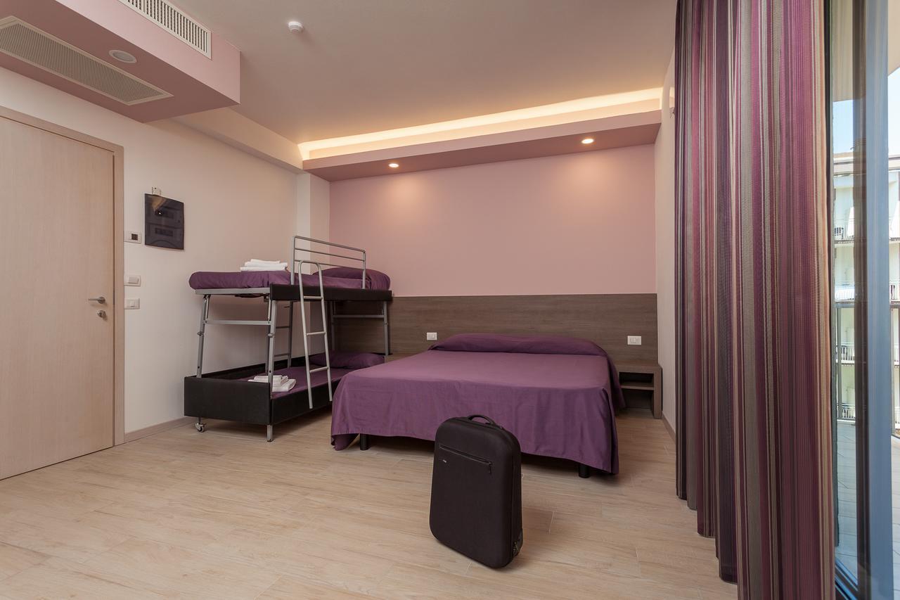 רימיני Hotel Gioia מראה חיצוני תמונה