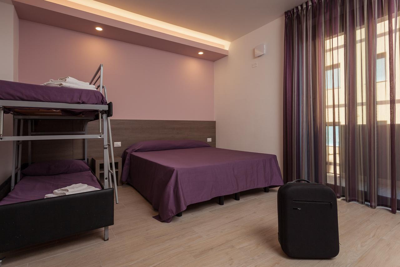 רימיני Hotel Gioia מראה חיצוני תמונה