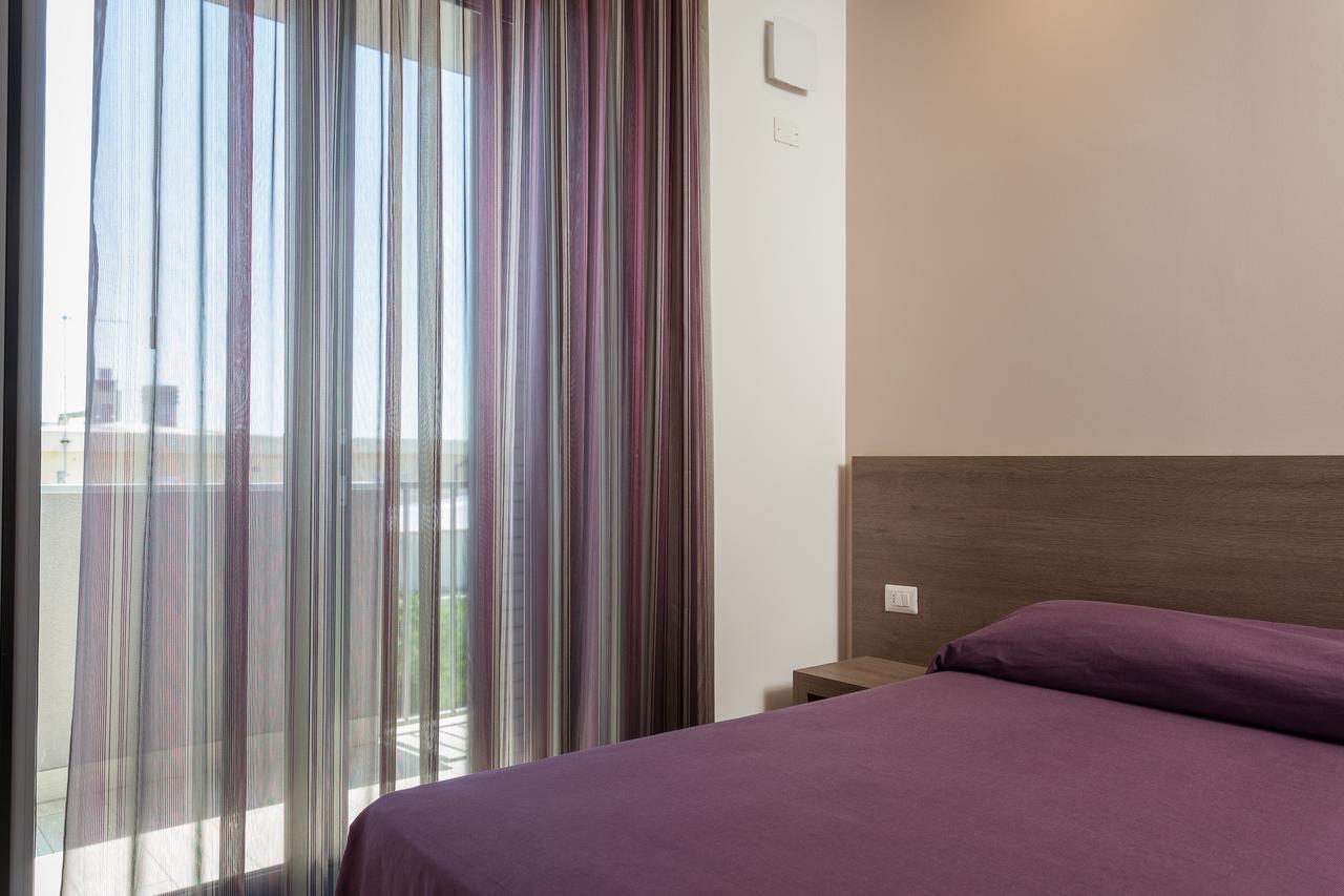 רימיני Hotel Gioia מראה חיצוני תמונה