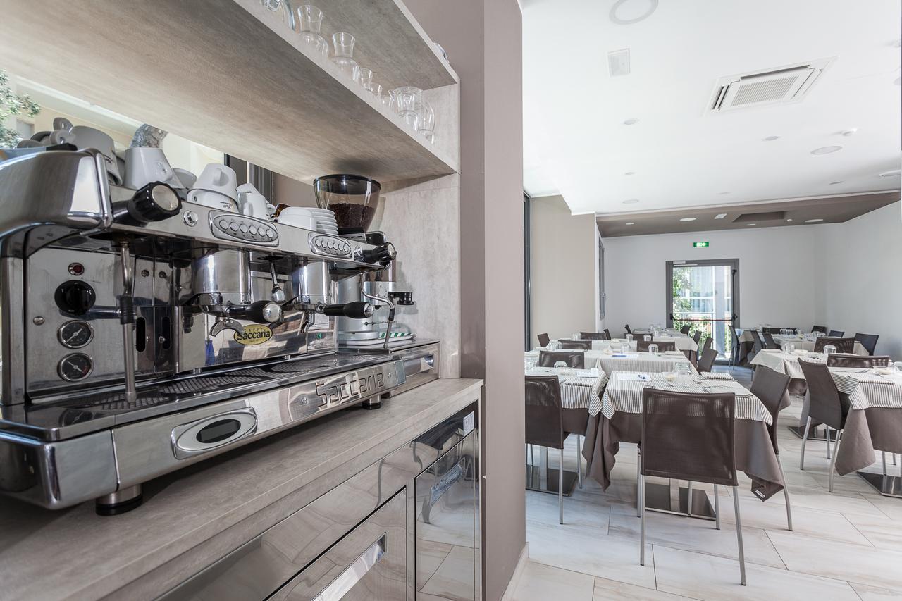 רימיני Hotel Gioia מראה חיצוני תמונה