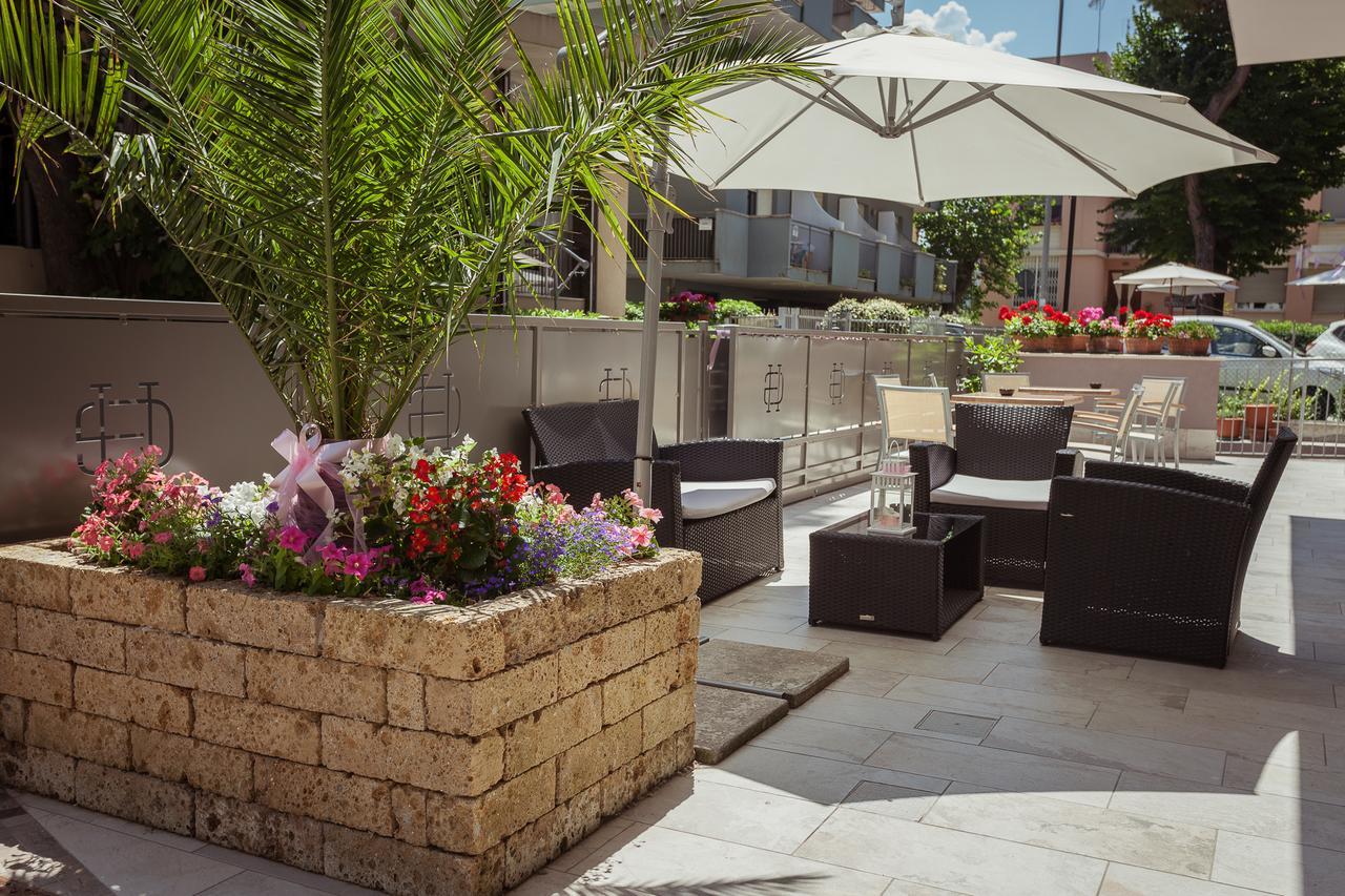 רימיני Hotel Gioia מראה חיצוני תמונה