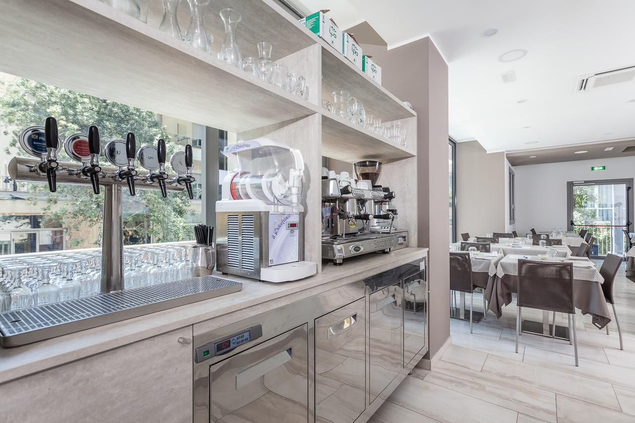 רימיני Hotel Gioia מראה חיצוני תמונה
